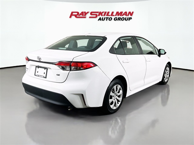 Vehicle image 5 of 38