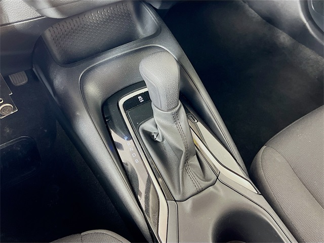 Vehicle image 25 of 38