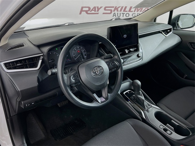 Vehicle image 20 of 38