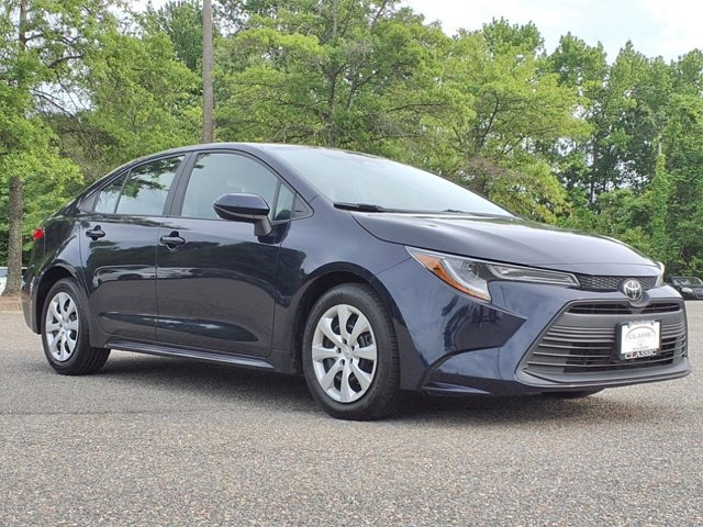 Vehicle image 6 of 25