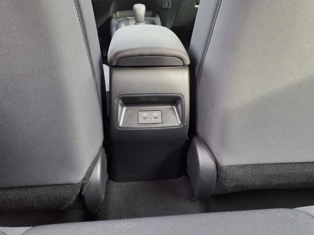 Vehicle image 24 of 25