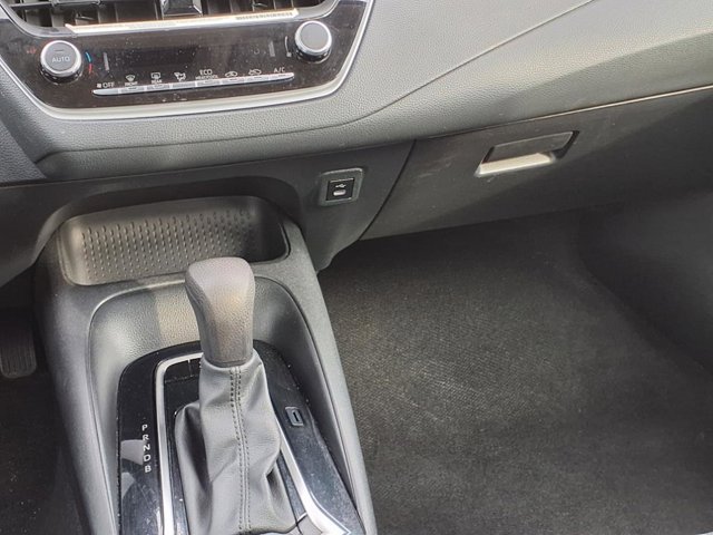 Vehicle image 20 of 25