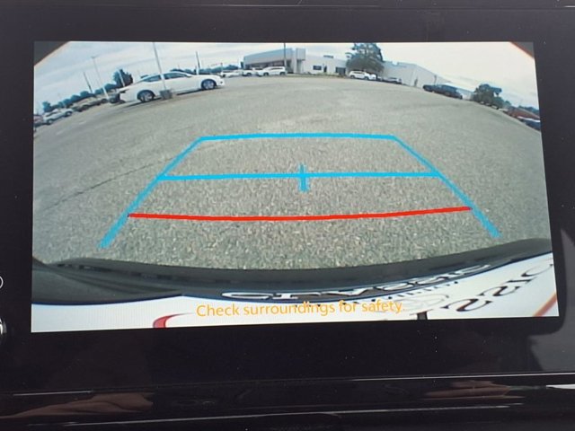 Vehicle image 19 of 25