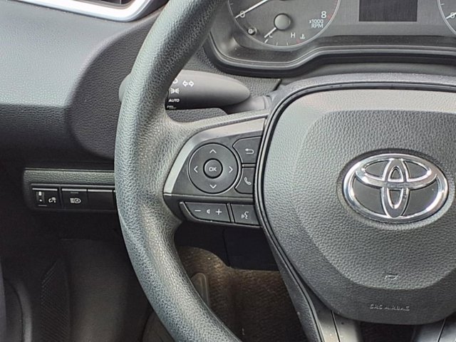 Vehicle image 16 of 25
