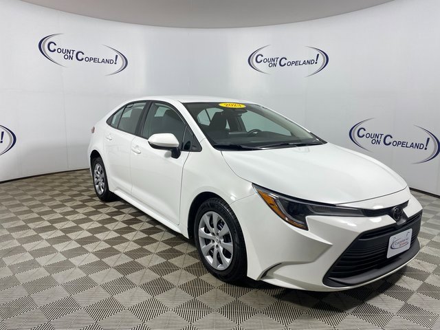 Vehicle image 3 of 23