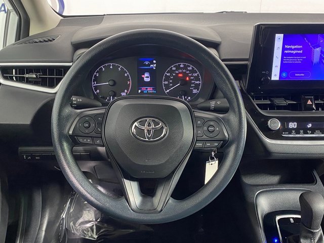 Vehicle image 17 of 23