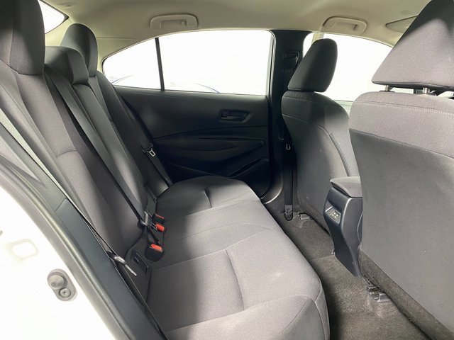 Vehicle image 9 of 23