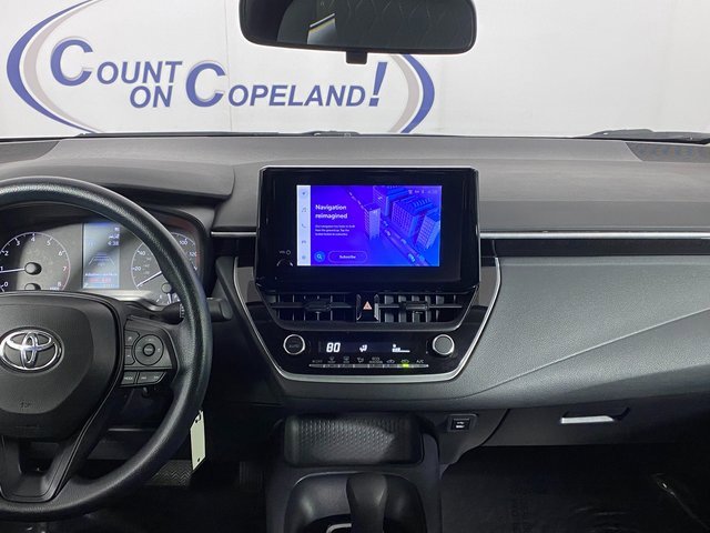 Vehicle image 13 of 23