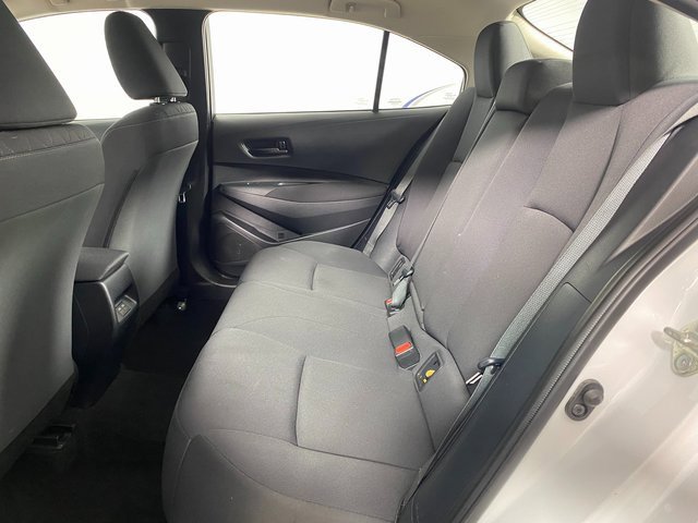 Vehicle image 11 of 23