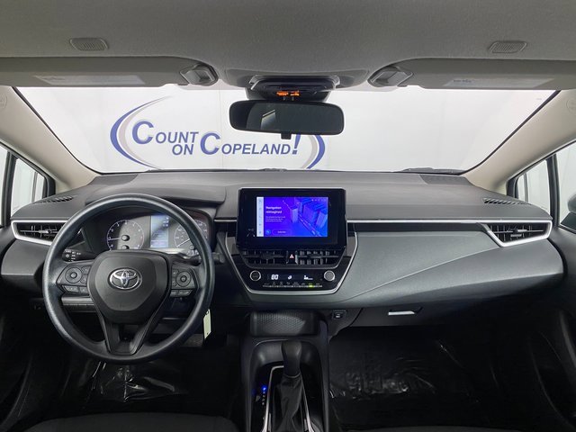 Vehicle image 12 of 23