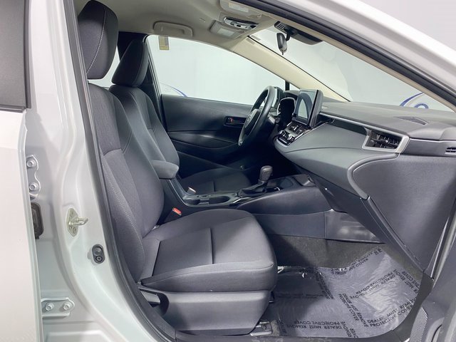 Vehicle image 8 of 23