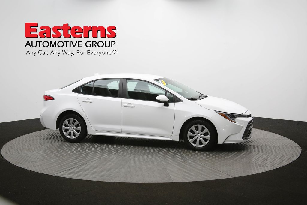 Vehicle image 24 of 59