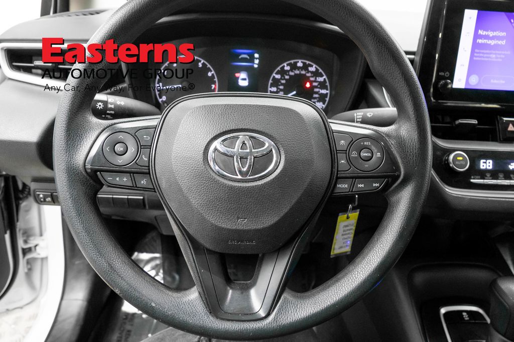 Vehicle image 40 of 59