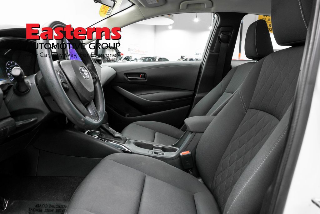 Vehicle image 43 of 59