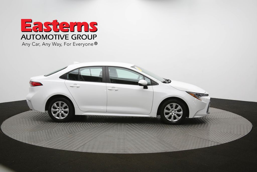 Vehicle image 23 of 59