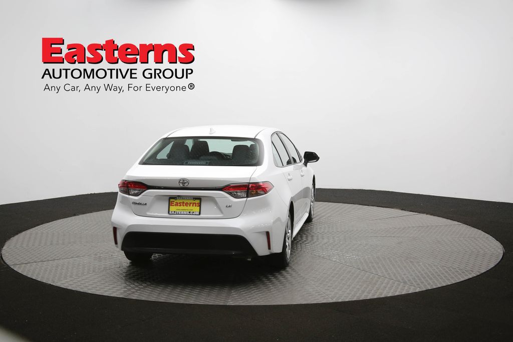 Vehicle image 17 of 59