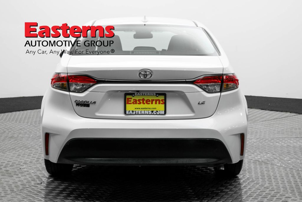 Vehicle image 13 of 59