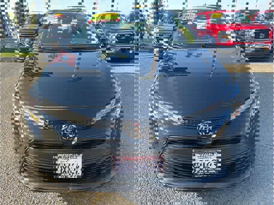 Vehicle image 4 of 22