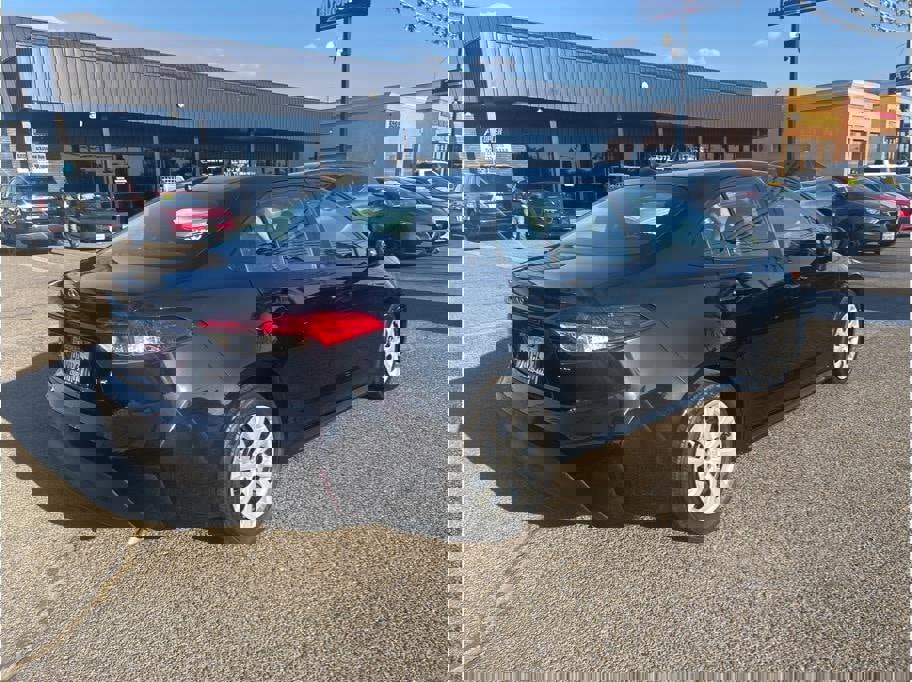 Vehicle image 3 of 22