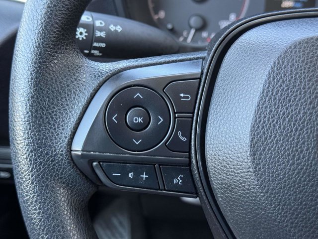 Vehicle image 13 of 27