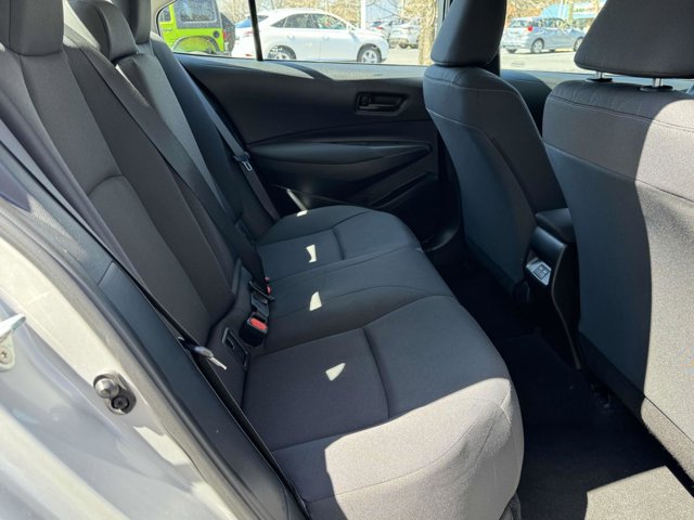 Vehicle image 18 of 27