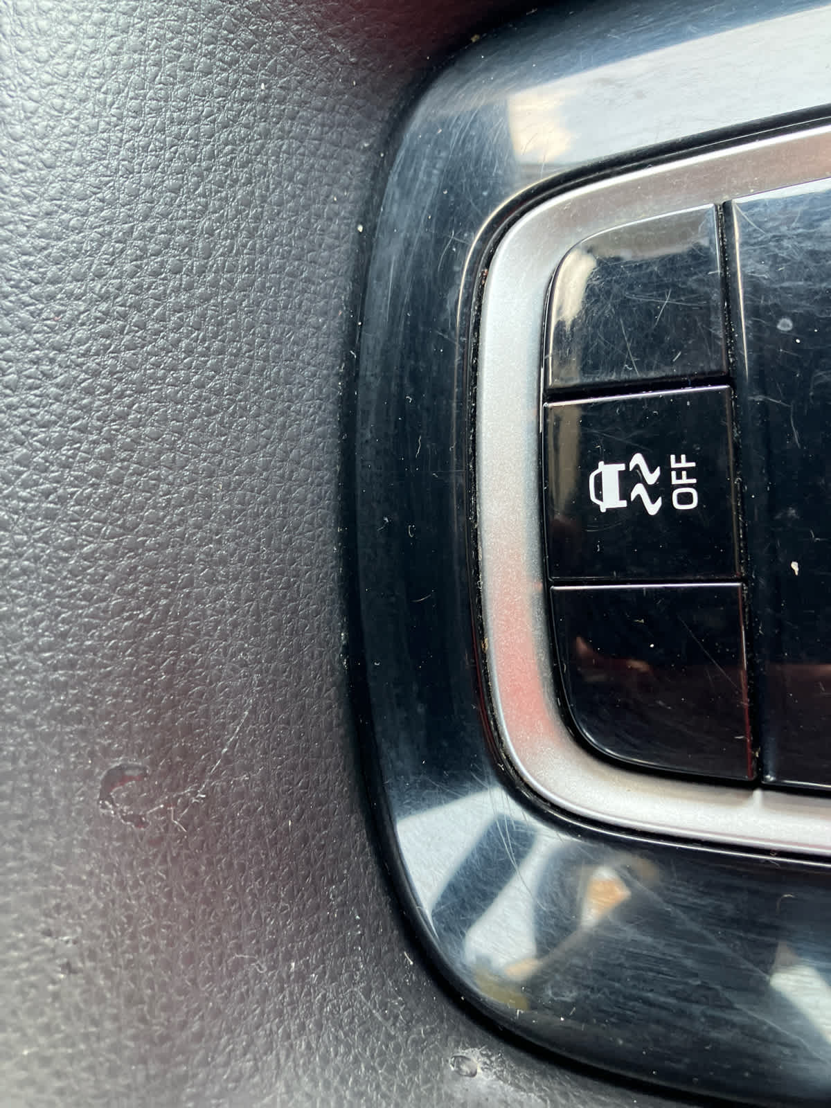 Vehicle image 23 of 29