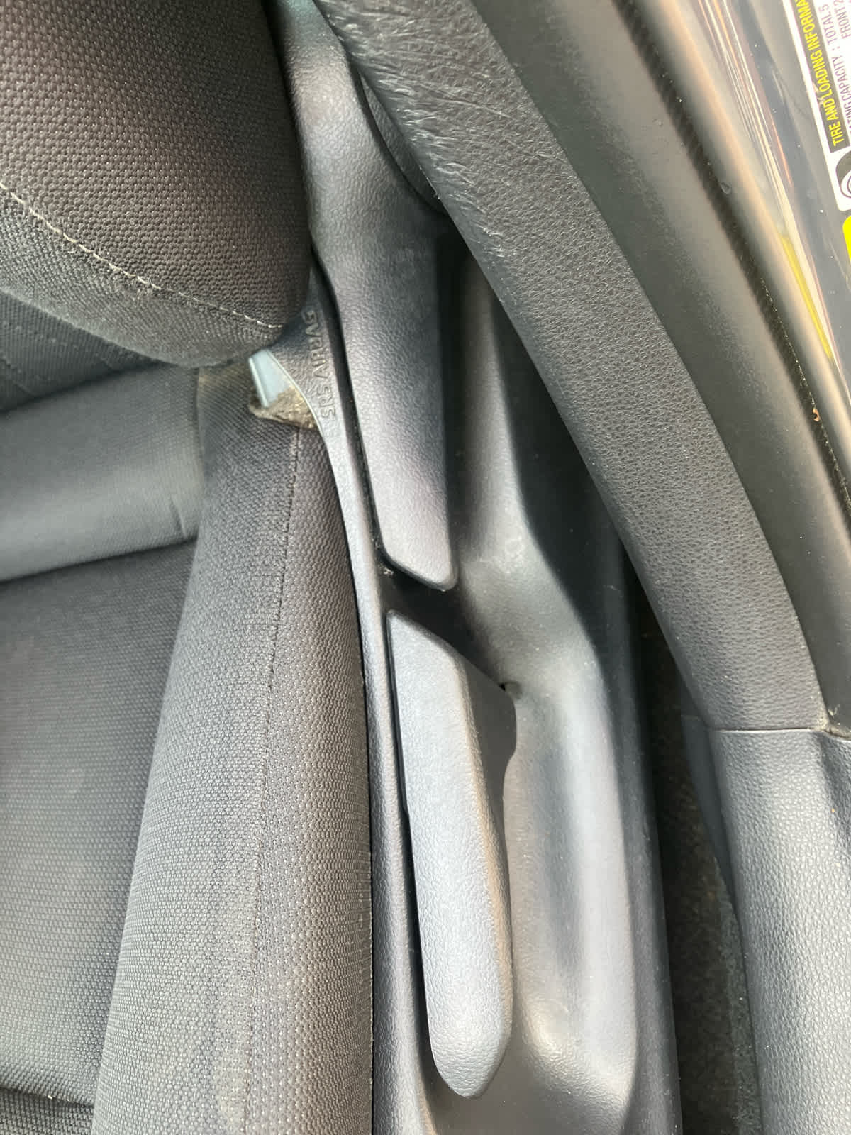 Vehicle image 11 of 29