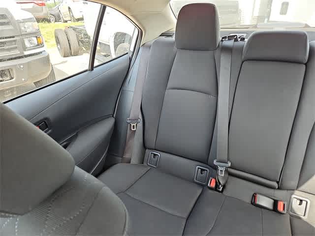 Vehicle image 10 of 29