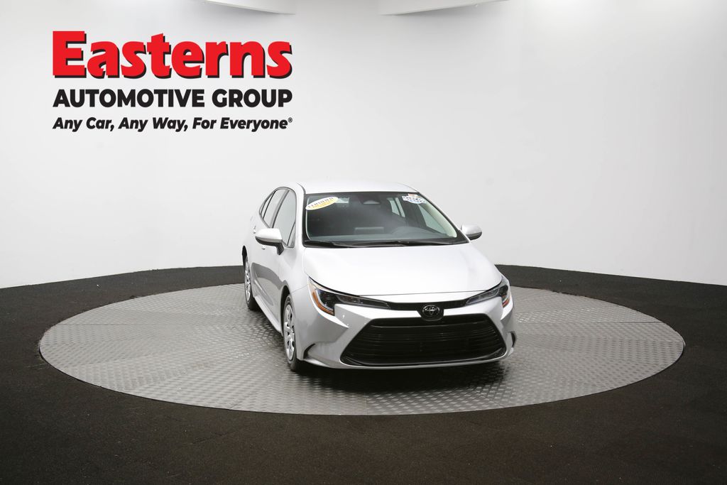 Vehicle image 13 of 61