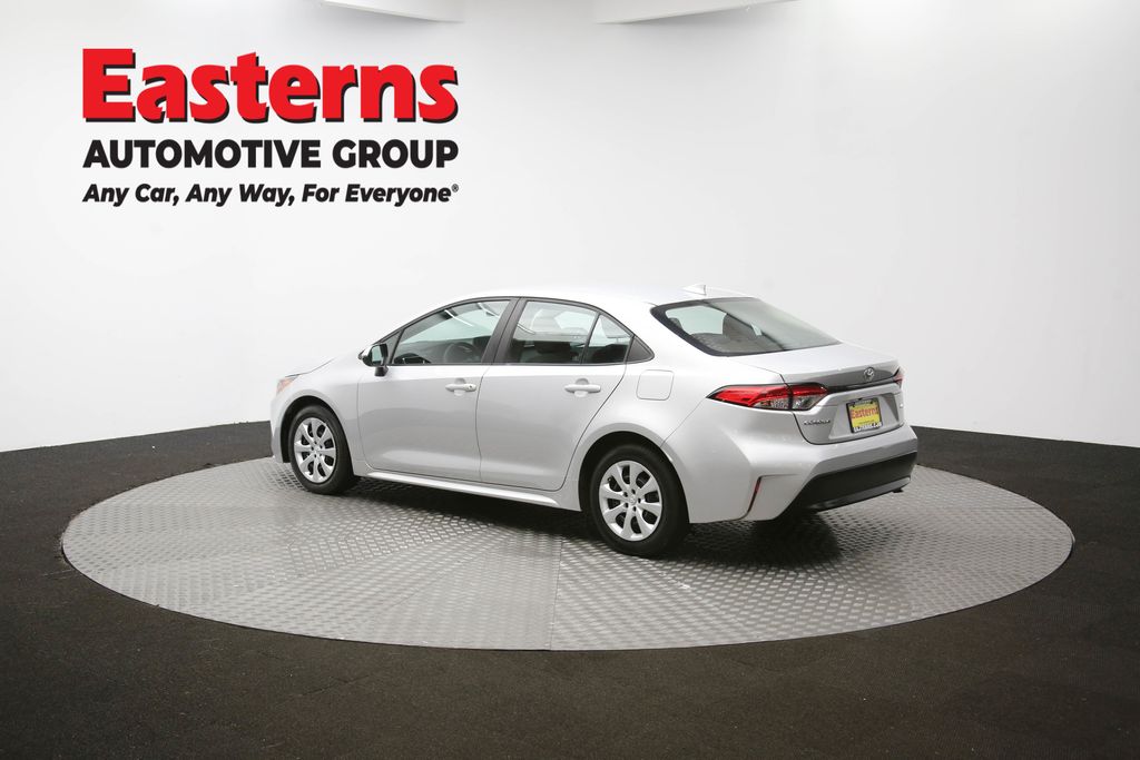 Vehicle image 29 of 61