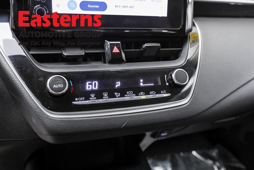 Vehicle image 58 of 61