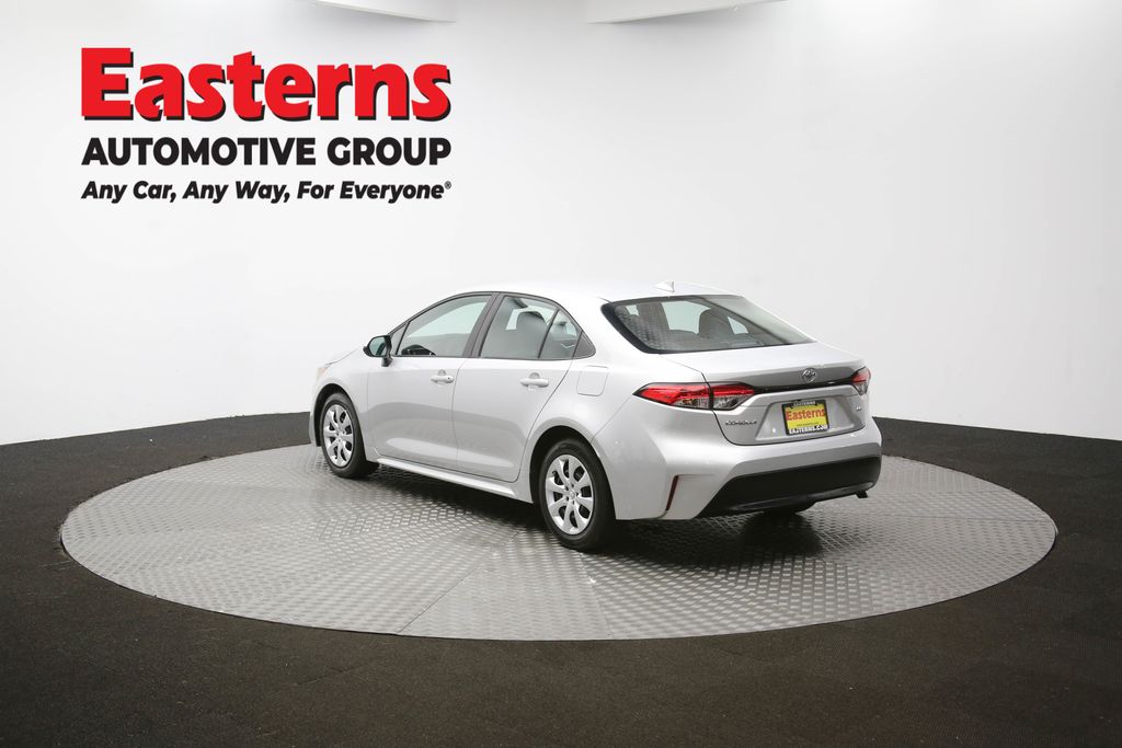 Vehicle image 30 of 61