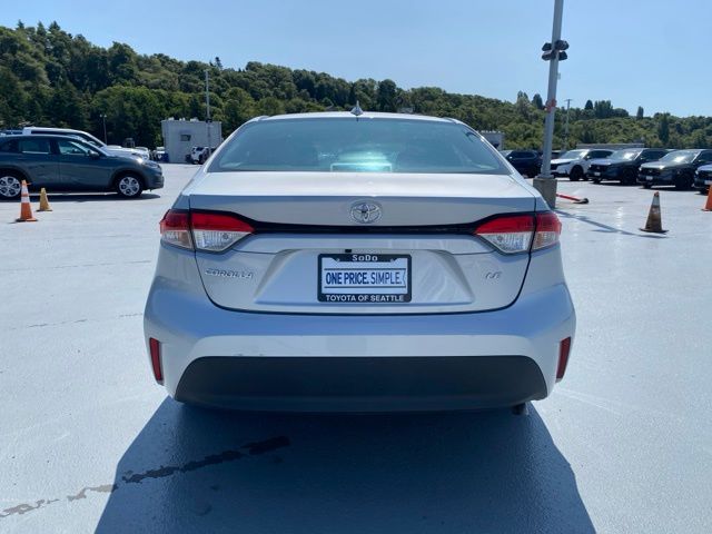 Vehicle image 6 of 21