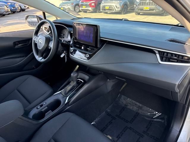 Vehicle image 23 of 26
