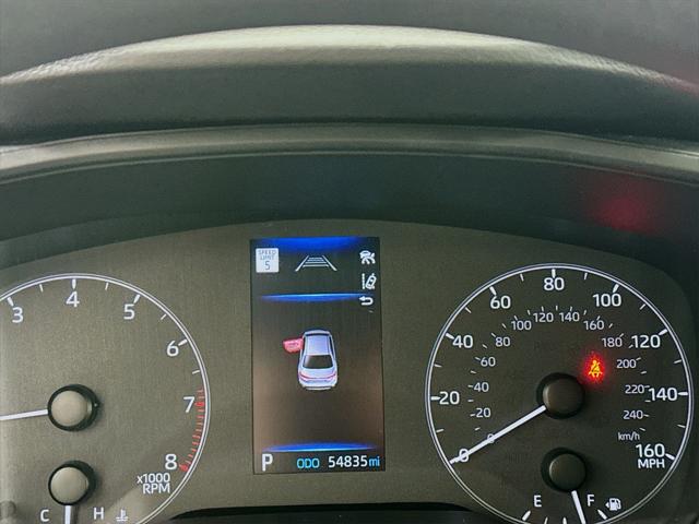 Vehicle image 10 of 23
