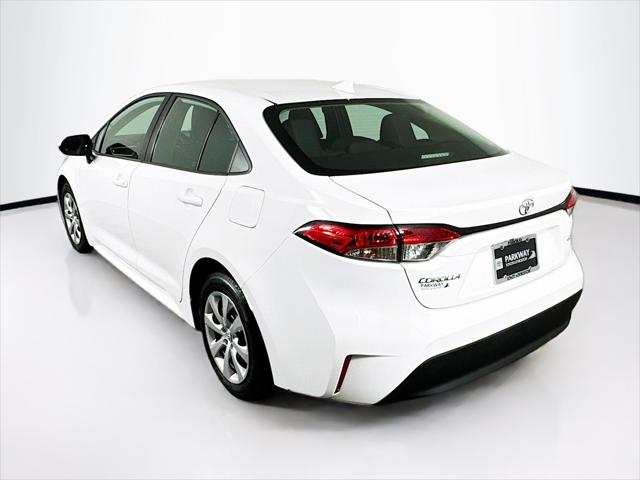 Vehicle image 5 of 23