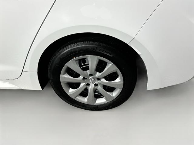 Vehicle image 22 of 23