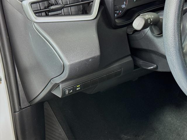 Vehicle image 8 of 23