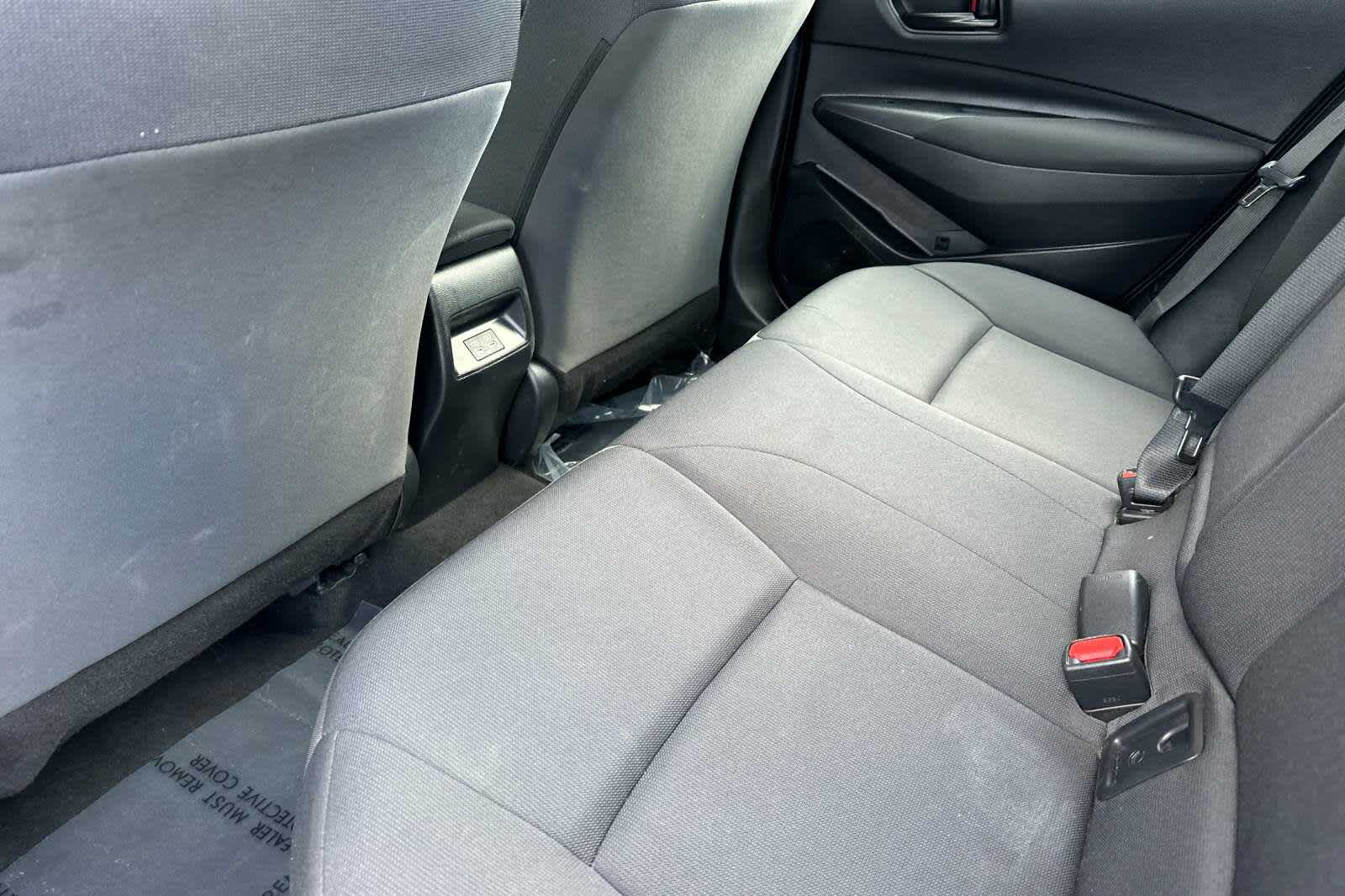 Vehicle image 10 of 31