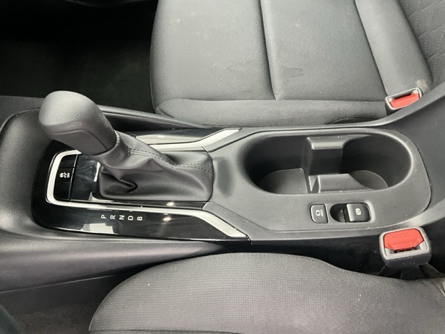 Vehicle image 20 of 31