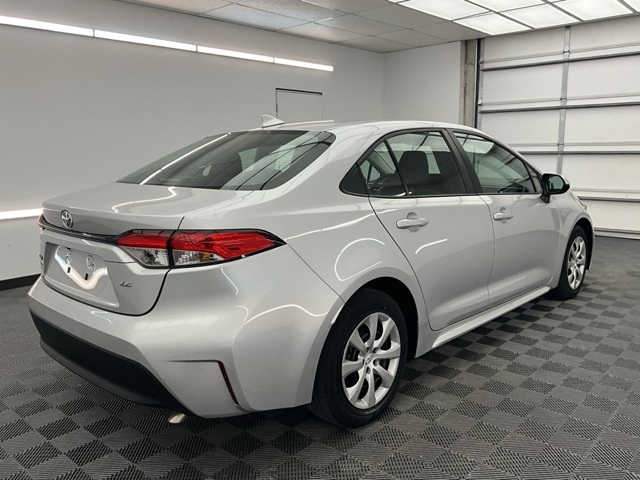 Vehicle image 4 of 31