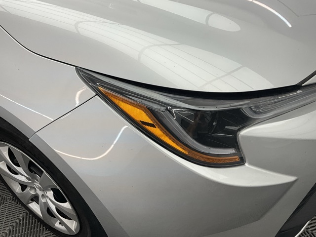 Vehicle image 23 of 31