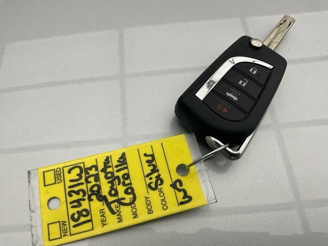Vehicle image 26 of 31