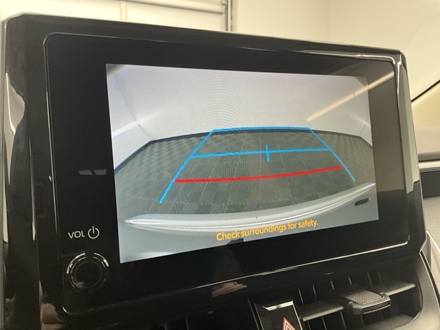 Vehicle image 19 of 31
