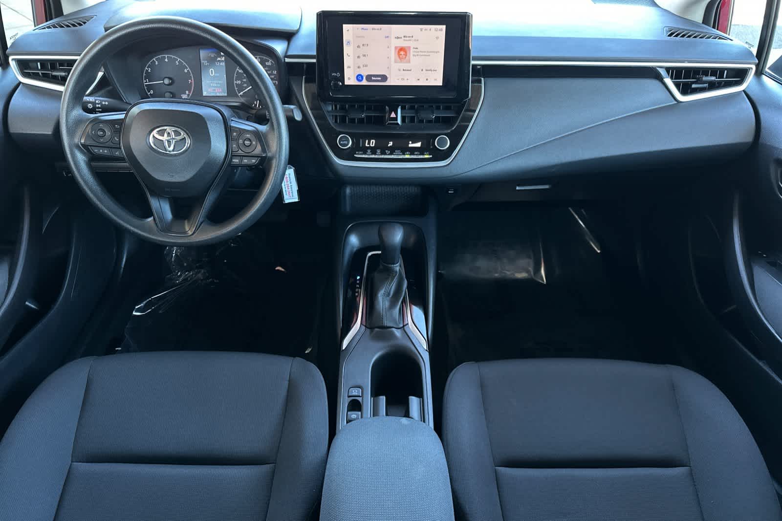 Vehicle image 9 of 32