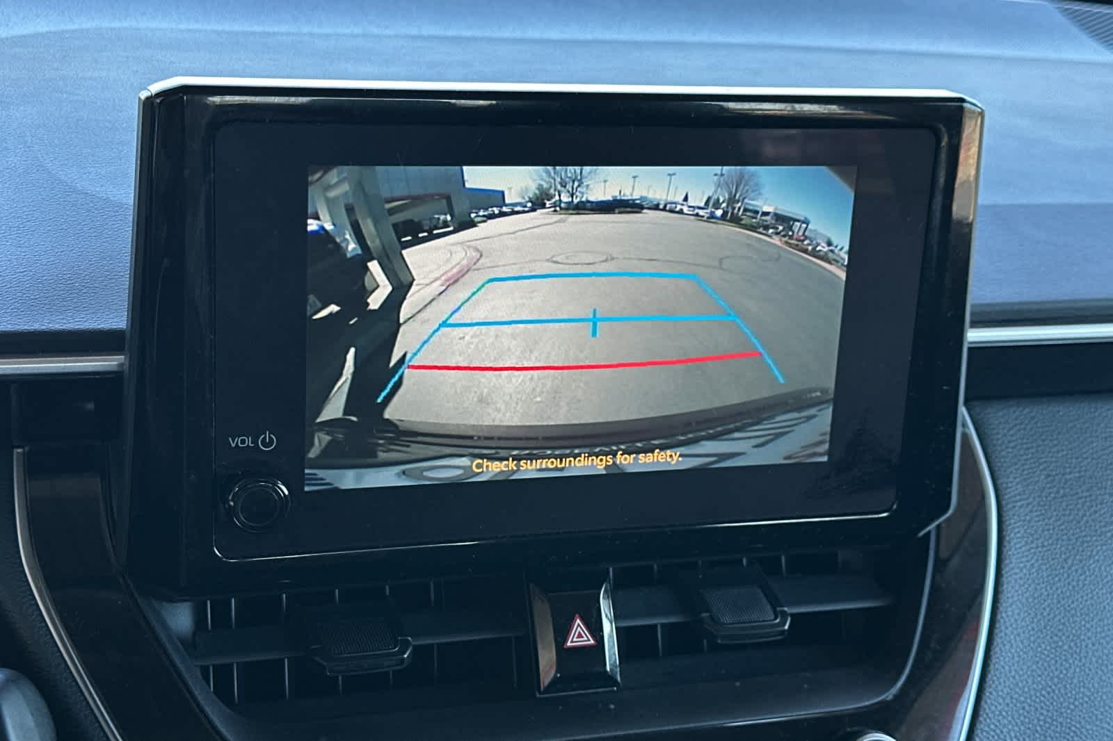 Vehicle image 20 of 32