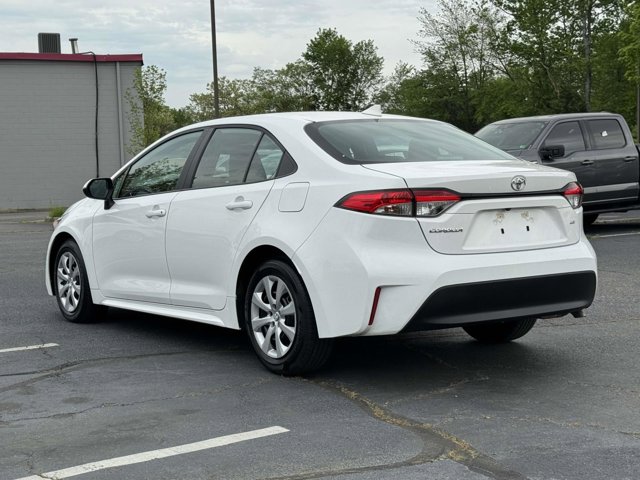 Vehicle image 6 of 27