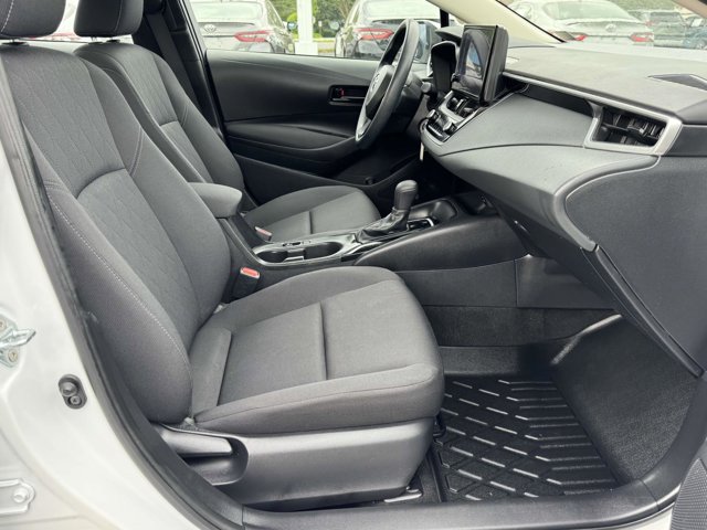 Vehicle image 16 of 27