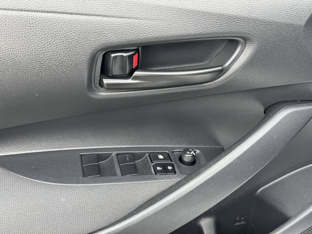 Vehicle image 22 of 27