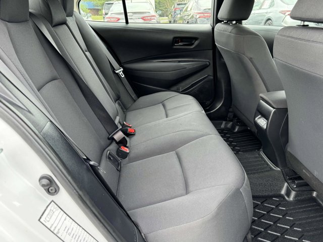 Vehicle image 18 of 27